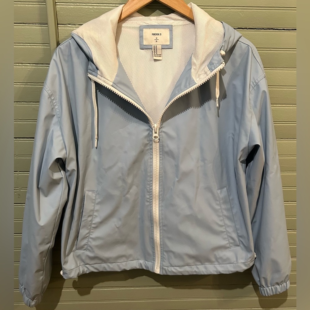 Forever 21 Women's Water Repellent Wind Breaker/Rain Jacket Size Medium